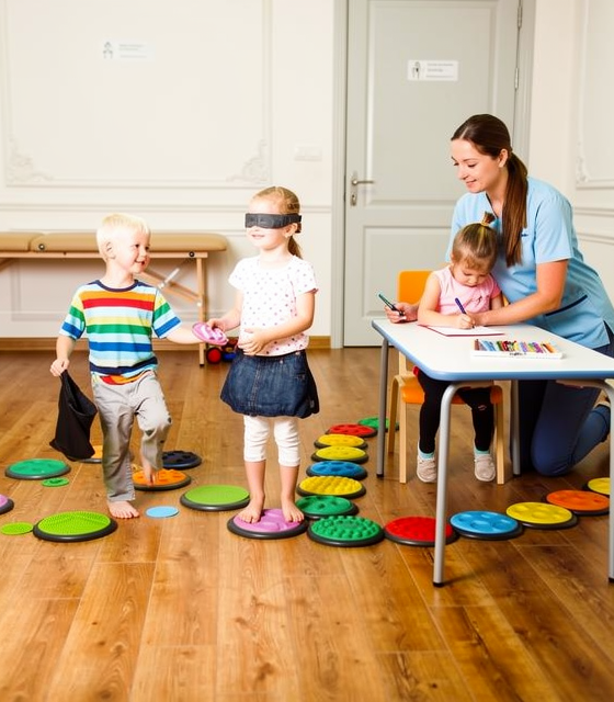 Balansschijven in fysiotherapie kliniek voor schrijfmotoriek oefeningen