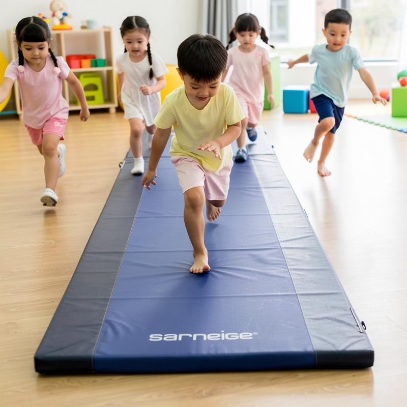Exemples parcours de motricité en maternelle adaptés chaque enfant